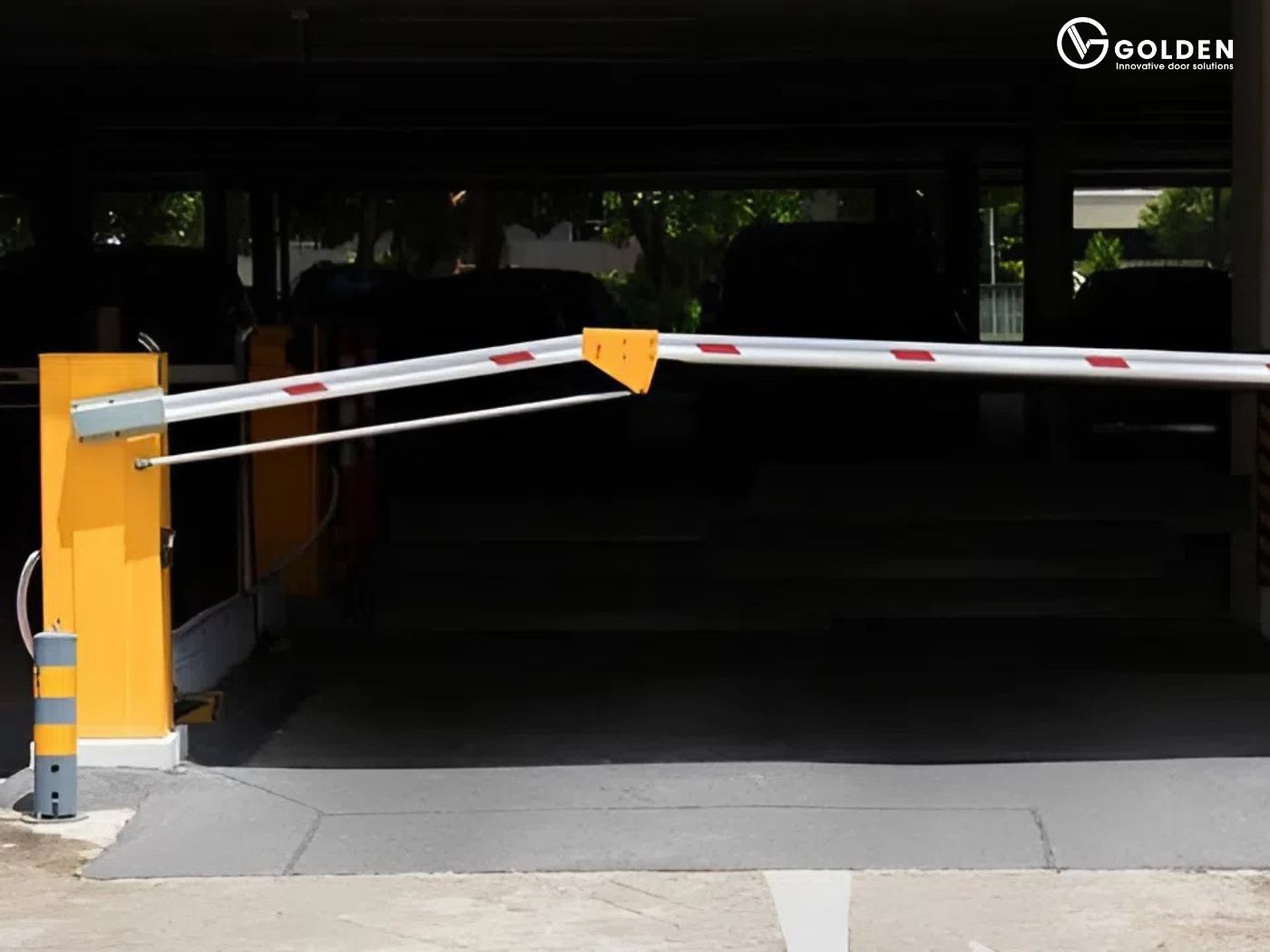 Barie chắn bãi đỗ xe cần gập