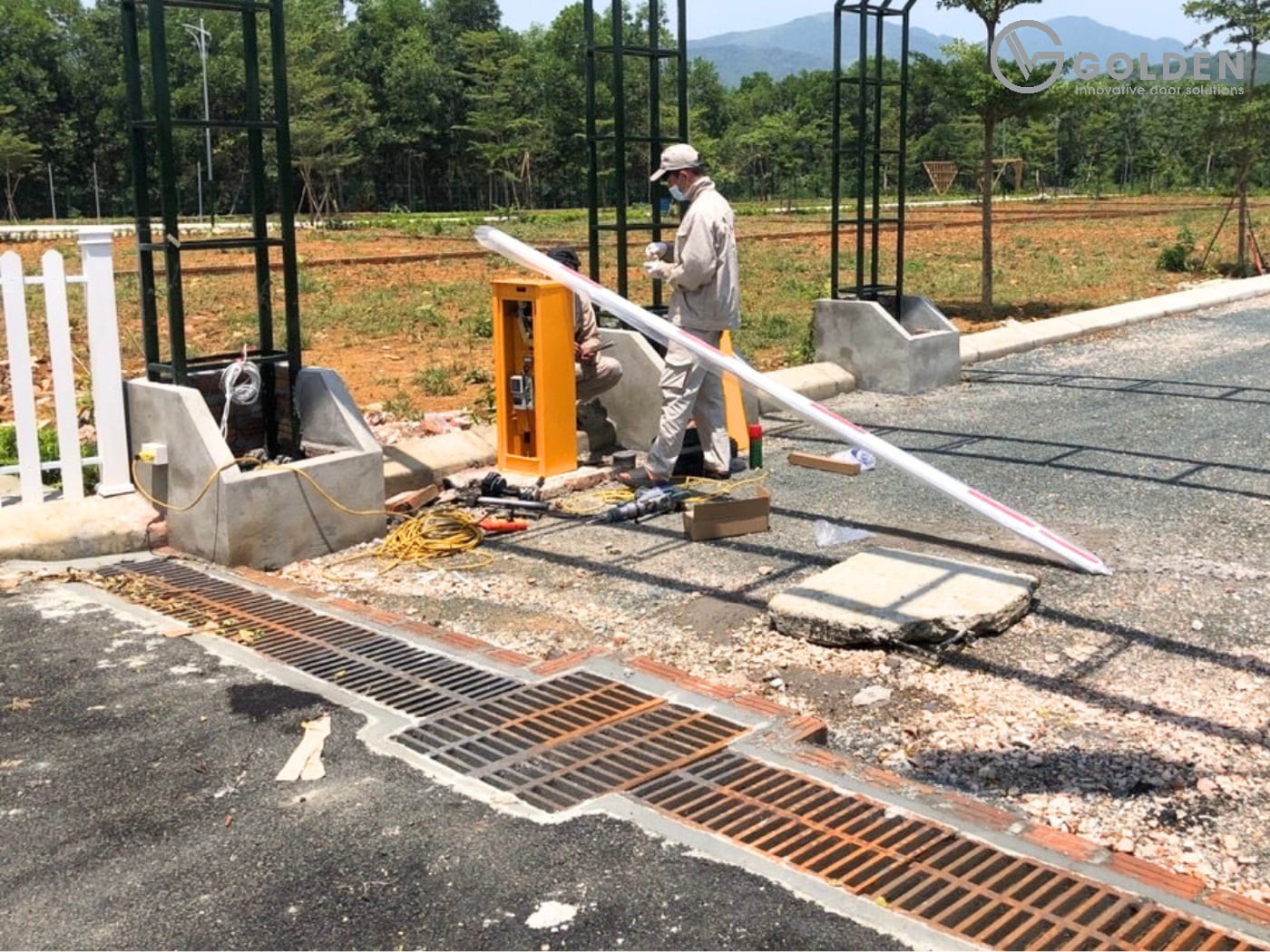 Mẫu barie cần thẳng khu công nghiệp