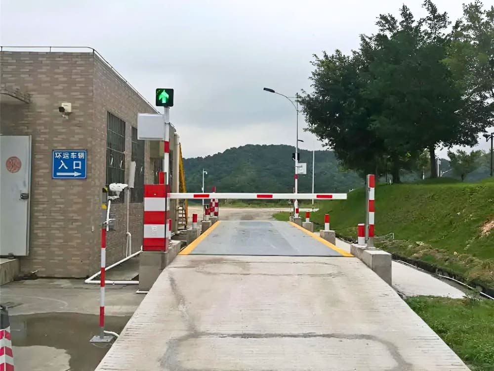 Barie hiện đại cho trạm cân xe