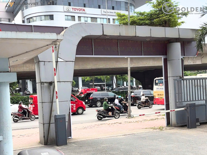 Barie tự động cho khu vực cổng trường