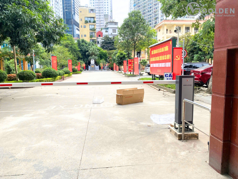 Barie tự động cho trường học tại cổng chính