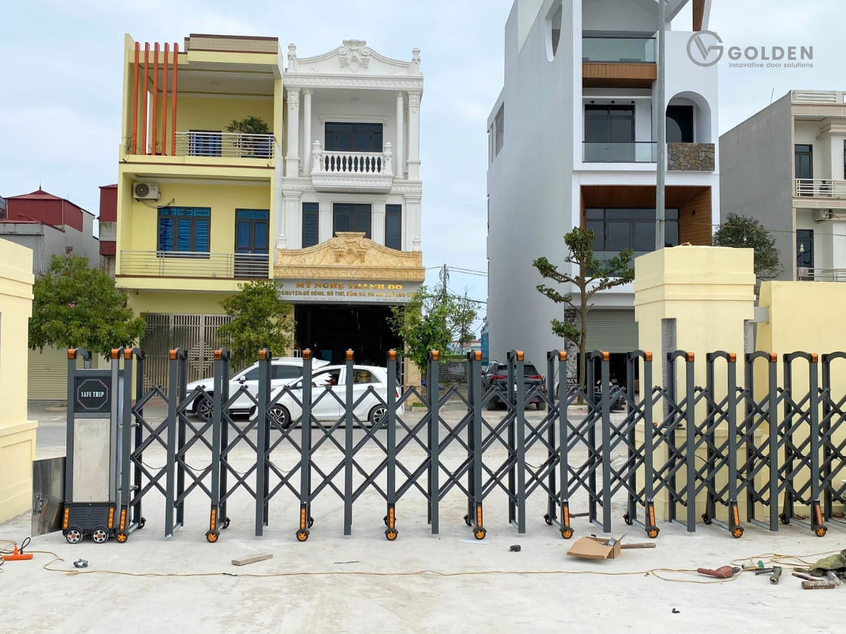 Cổng xếp hợp kim nhôm tại Thái Nguyên