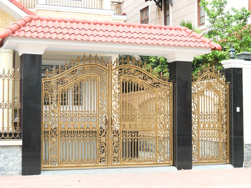 Cổng lợp ngói mang lại tính thẩm mỹ truyền thống