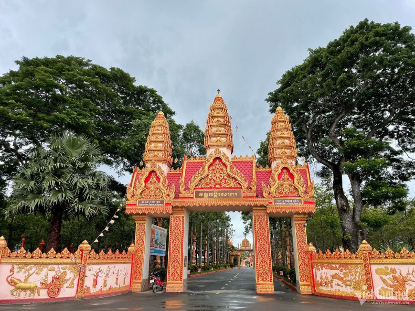 Cổng tam quan đẹp cho đình, chùa, nhà thờ họ