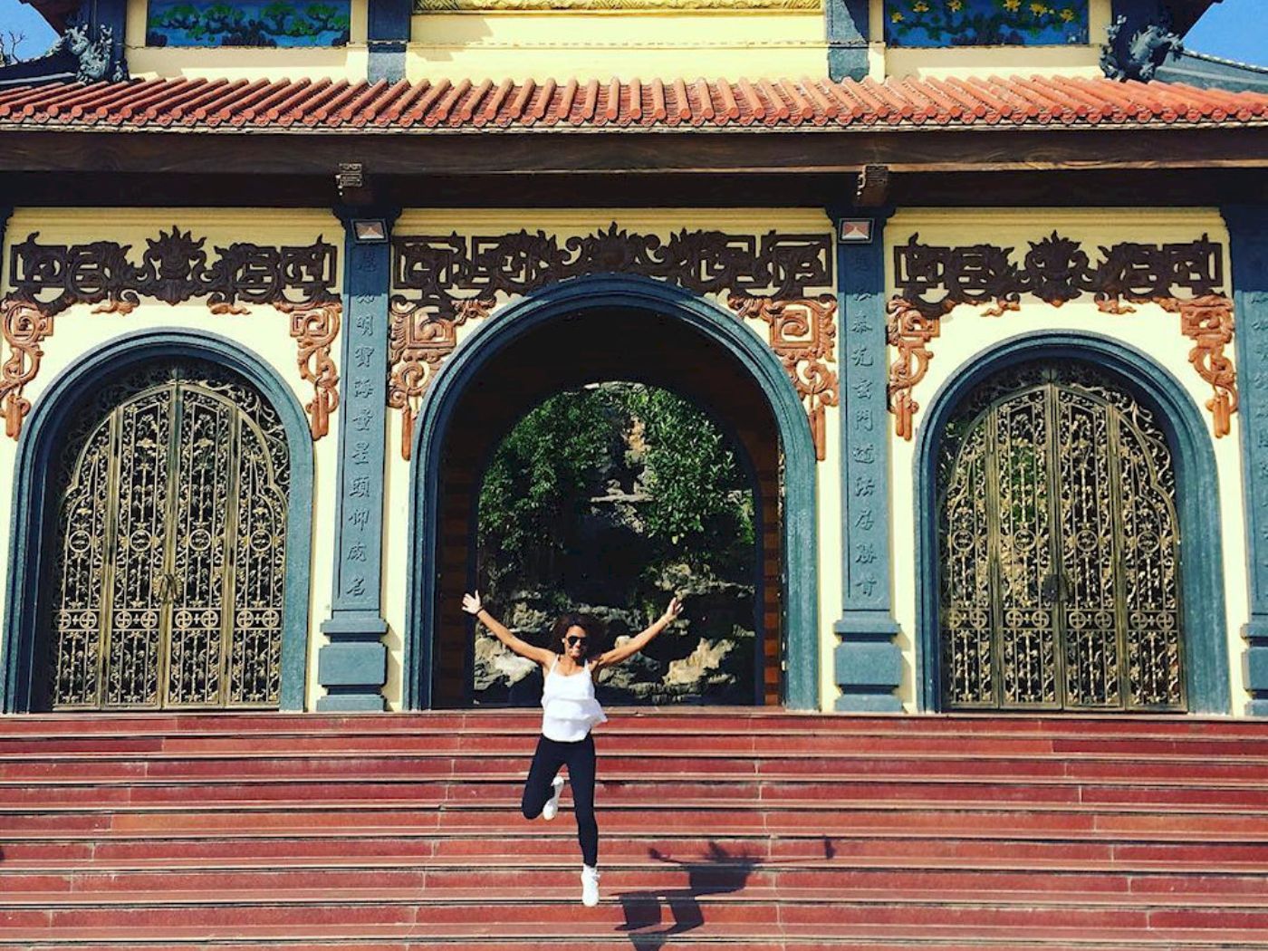 Cổng tam quan mang vẻ đẹp cổ kính