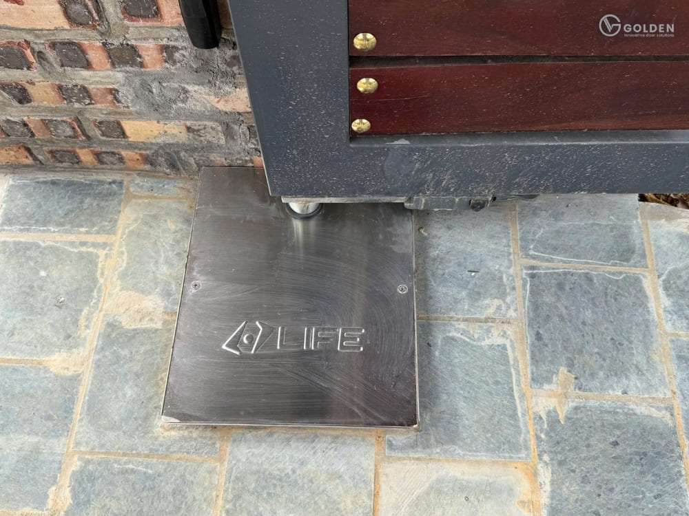 Lắp đặt motor cổng âm sàn cho Villa
