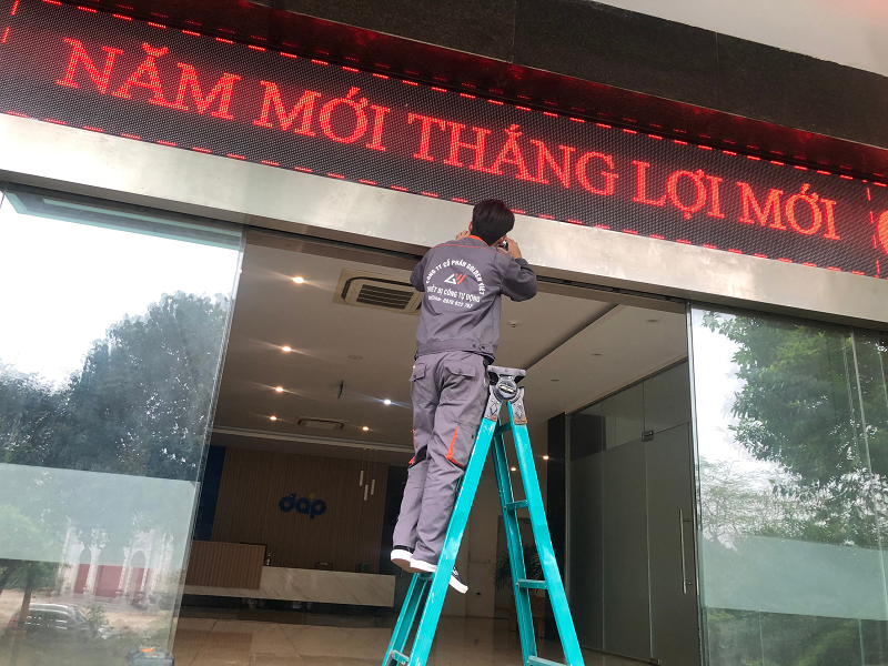 Sửa cửa kính tự động - Golden Việt