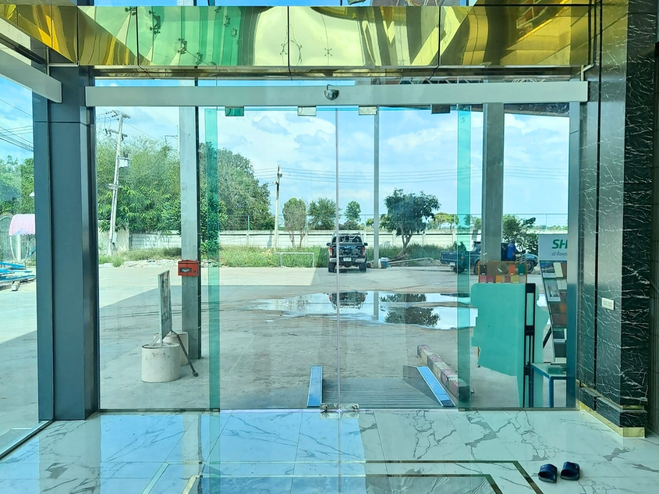 Cửa kính tự động là gì