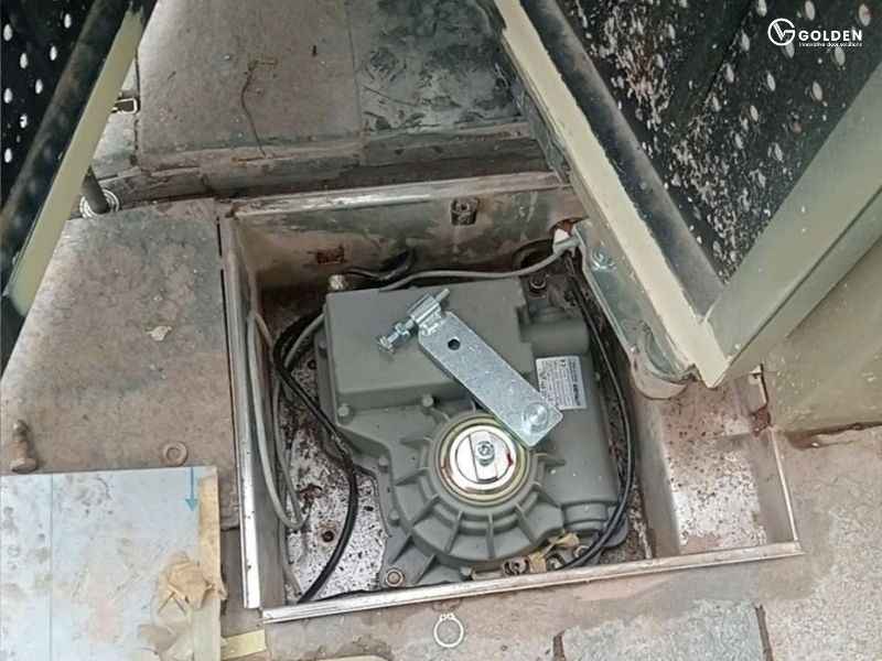 Lắp motor cổng tự động có phải tháo dỡ cổng cũ không? Cổng âm sàn