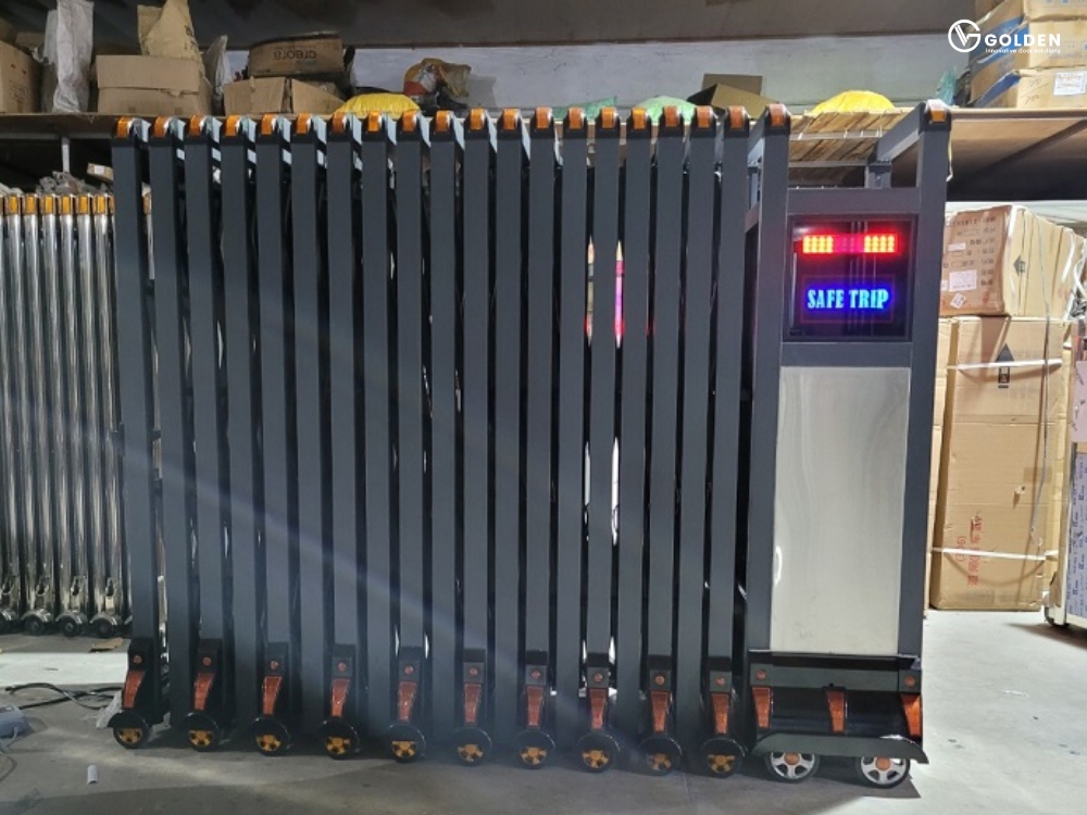 Các mẫu cổng xếp nhôm sơn tĩnh điện 