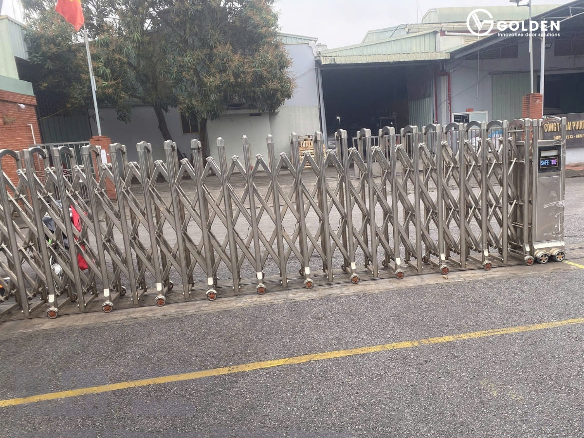 Lắp đặt cổng xếp tại Hải Phòng