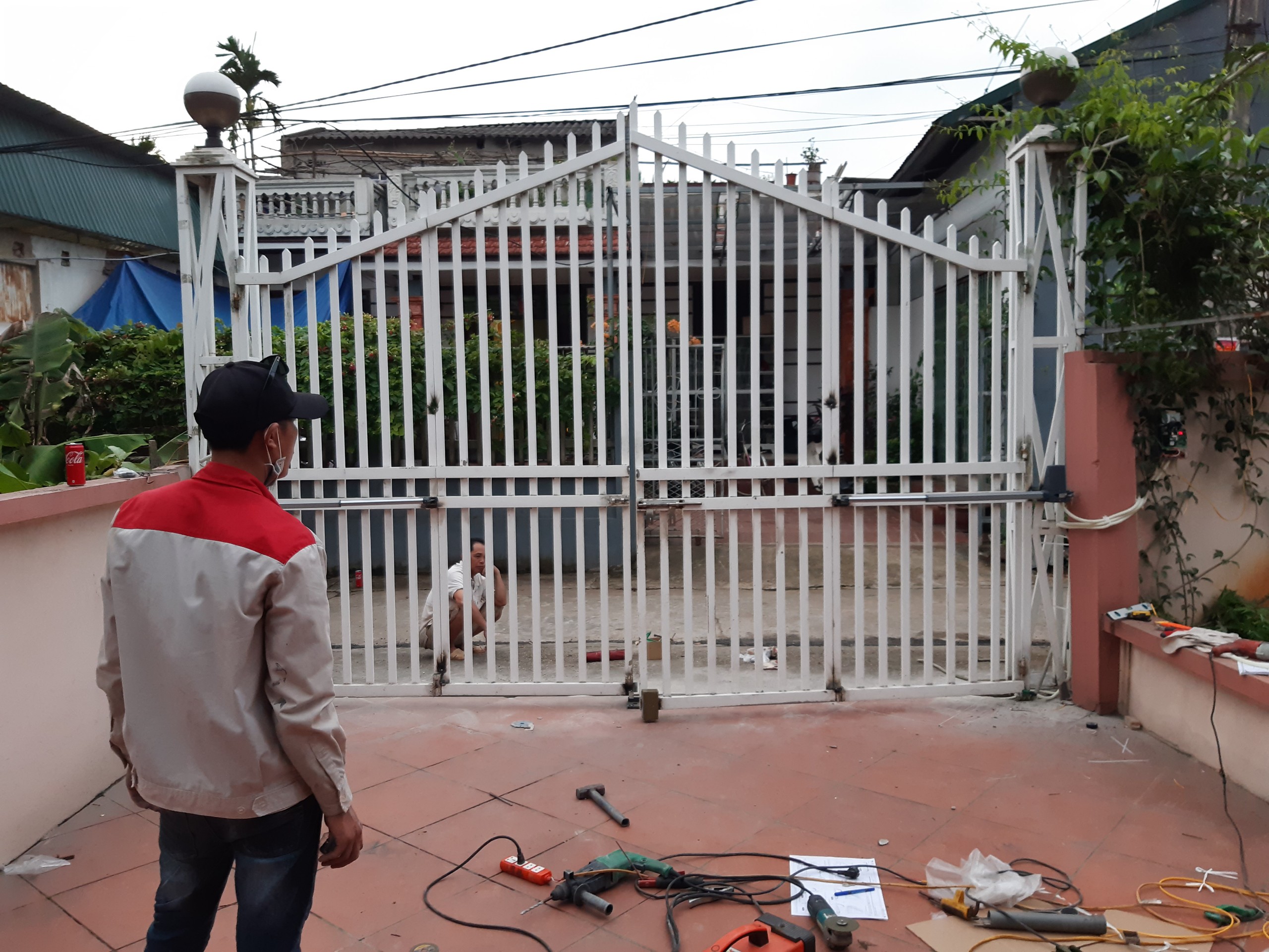 Lắp cổng tự động mở 2 cánh tại Phú Thọ